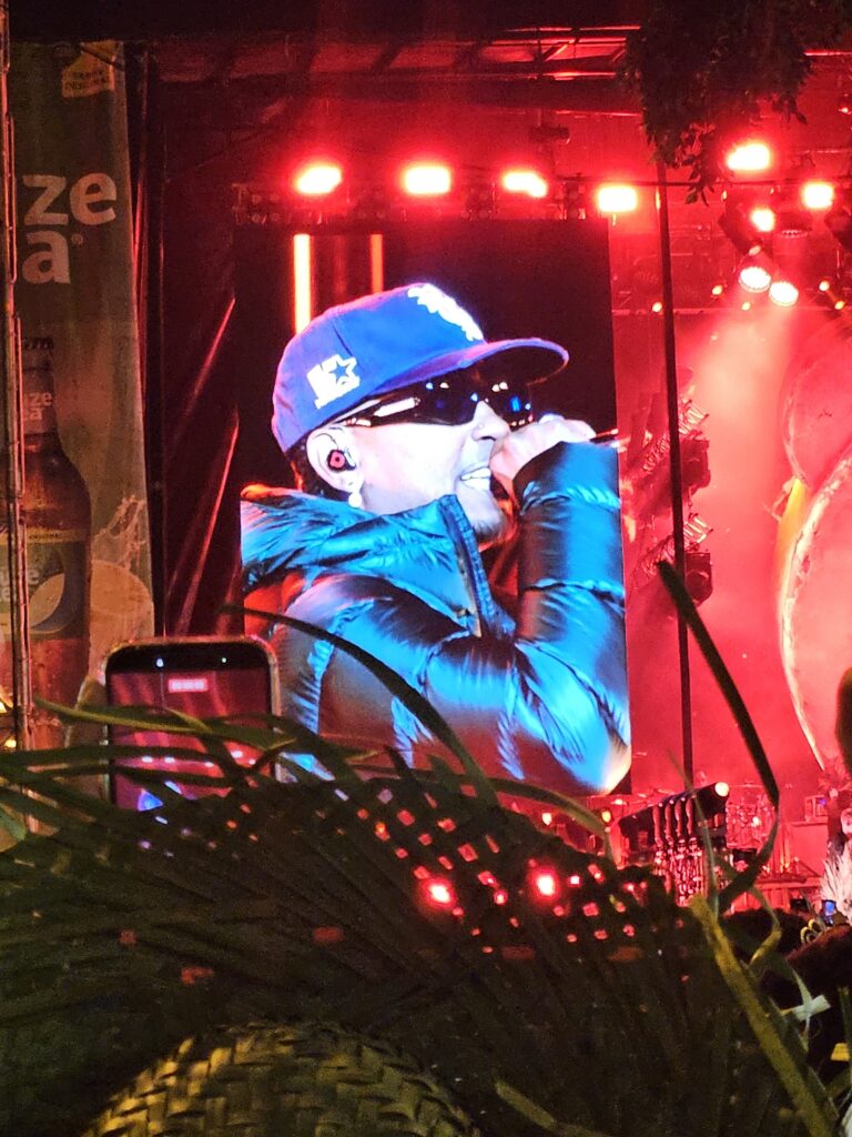 Ozuna performing at Carnaval in Las Palmas